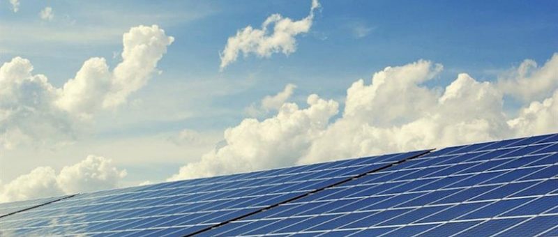 UNEF elabora un plan de reactivación del sector fotovoltaico para contribuir a la recuperación económica de España