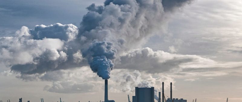 Las emisiones de CO2 cayeron un 2,5% en la UE en 2022 por la generación de más electricidad renovable que de gas y nuclear
