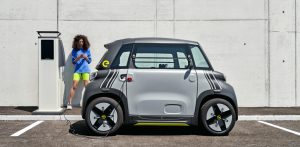 Los microcoches eléctricos que puedes conducir a partir de los 15 años en España